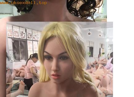 sex with realistic sex doll