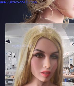 sex with realistic sex doll